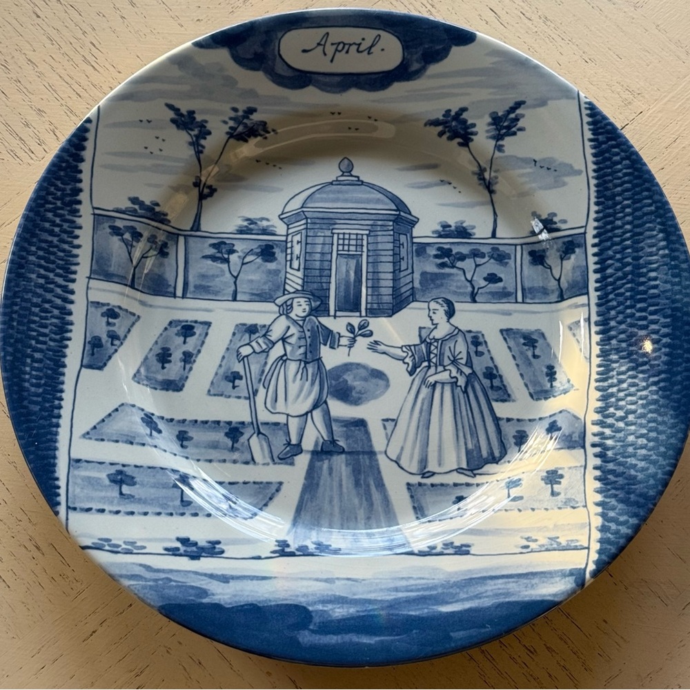 Metropolitan Museum of Art Delfts Holland First Edition, Month August Plate